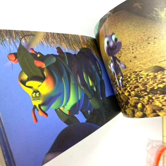 Disney's A Bug's Life 1998 An Animated Flip Book 2 Movie Scenes - Picture 3 of 9